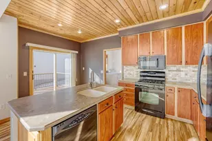 8694 Callahan Trail, Inver Grove Heights, MN 55076 - Photo 8