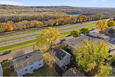 2433 Youngman Avenue, Saint Paul, MN 55116 - Photo 32