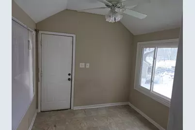 1041 6th Street E, Saint Paul, MN 55106 - Photo 10