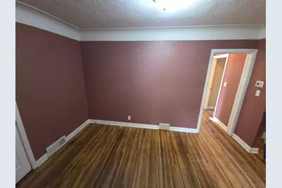 1041 6th Street E, Saint Paul, MN 55106 - Photo 4