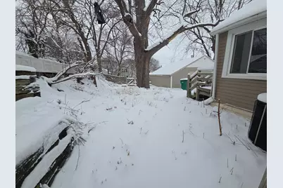 1041 6th Street E, Saint Paul, MN 55106 - Photo 14