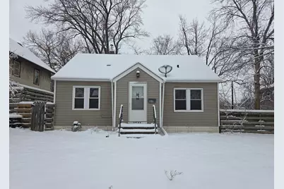 1041 6th Street E, Saint Paul, MN 55106 - Photo 1