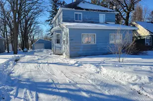 105 2nd St N, Karlstad, MN 56732 - Photo 1