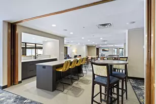 1201 Yale Pl, Minneapolis, MN 55403 - Photo 52