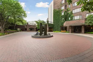 1201 Yale Pl, Minneapolis, MN 55403 - Photo 64