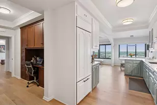 1201 Yale Pl, Minneapolis, MN 55403 - Photo 26