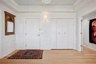 1201 Yale Pl, Minneapolis, MN 55403 - Photo 4