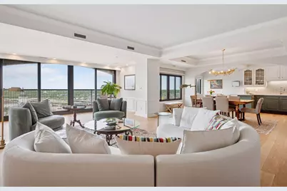 1201 Yale Place #2102, Minneapolis, MN 55403 - Photo 8