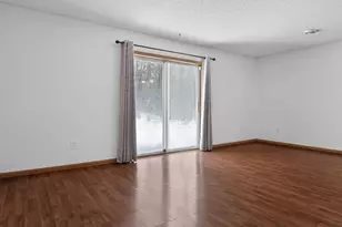 6375 13th St N, Oakdale, MN 55128 - Photo 4