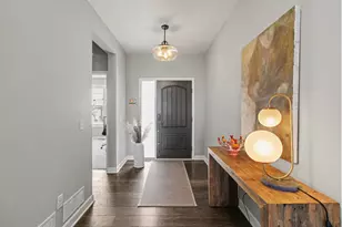 9554 7th St N, Lake Elmo, MN 55042 - Photo 2