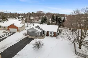 14483 Crescent Cir, Rosemount, MN 55068 - Photo 2