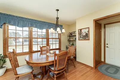 744 Jefferson Avenue SW, Eyota, MN 55934 - Photo 6