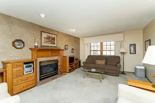 744 Jefferson Ave SW, Eyota, MN 55934 - Photo 4