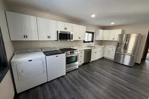 203 Trott Ave SE, Willmar, MN 56201 - Photo 2