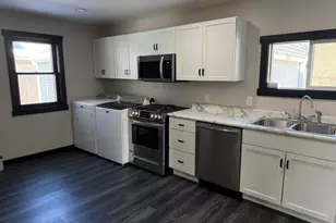 203 Trott Ave SE, Willmar, MN 56201 - Photo 6