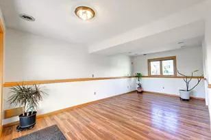 564 Monnens Ave, Shakopee, MN 55379 - Photo 20