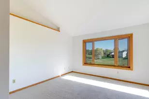 564 Monnens Ave, Shakopee, MN 55379 - Photo 8
