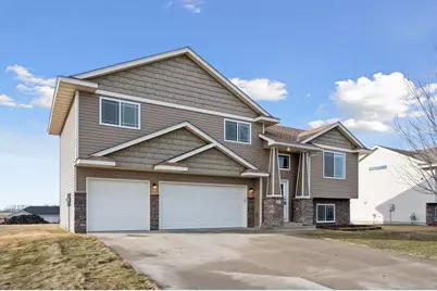 312 10th Street SE, Freeport, MN 56331 - Photo 2