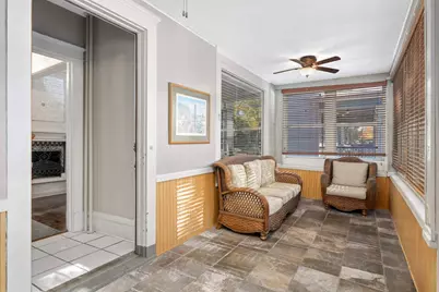 1069 Laurel Avenue, Saint Paul, MN 55104 - Photo 2