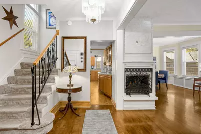 1069 Laurel Avenue, Saint Paul, MN 55104 - Photo 4