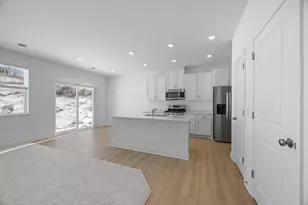 184 HUNTINGTON DR, Waconia, MN 55387 - Photo 8