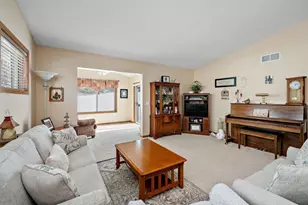 517 Buffalo Run Rd, Buffalo, MN 55313 - Photo 8