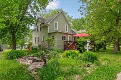 104 S Nicollet Street, Winthrop, MN 55396 - Photo 2