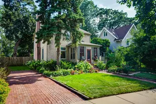 156 Arthur Ave SE, Minneapolis, MN 55414 - Photo 2