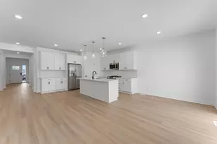 13267 Hupp Ct NE, Blaine, MN 55449 - Photo 4