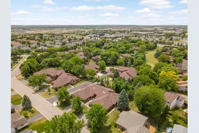 14589 Embassy Avenue, Apple Valley, MN 55124 - Photo 28