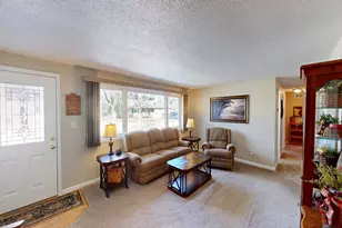 418 Ridge Rd, Albert Lea, MN 56007 - Photo 4