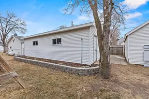 205 Ring Ave N, Canby, MN 56220 - Photo 6