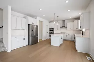 1071 Adamstown Dr, Rosemount, MN 55068 - Photo 4