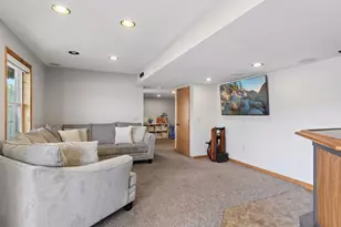 5220 Yorktown Ln N, Plymouth, MN 55442 - Photo 40