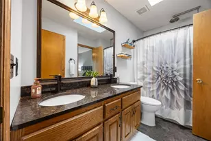 9042 Kentucky Ave N, Brooklyn Park, MN 55445 - Photo 12