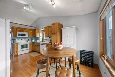 9042 Kentucky Avenue N, Brooklyn Park, MN 55445 - Photo 4