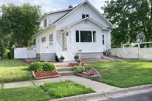 508 Oak Ave SW, Montgomery, MN 56069 - Photo 1