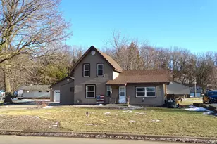 1311 E Prospect St, Durand, WI 54736 - Photo 2