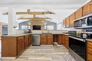 2802 Brookdale Rd, Moorhead, MN 56560 - Photo 16