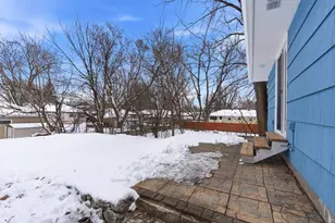 3418 Xenia Ave N, Crystal, MN 55422 - Photo 6