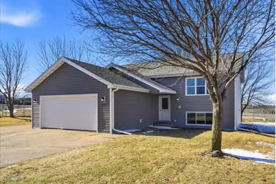 695 Willow Street, Baldwin, WI 54002 - Photo 4