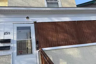 895 Edmund Ave, Saint Paul, MN 55104 - Photo 2