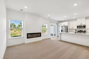 186 HUNTINGTON DR, Waconia, MN 55387 - Photo 8