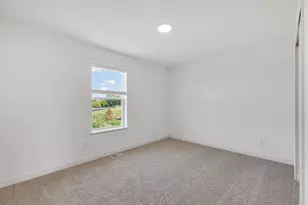 186 HUNTINGTON DR, Waconia, MN 55387 - Photo 14