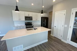 206 Jean Ave N, Lake Elmo, MN 55042 - Photo 10