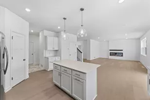 20302 Gallifrey Wy, Lakeville, MN 55044 - Photo 6