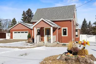 1305 Woodley St E, Northfield, MN 55057 - Photo 2