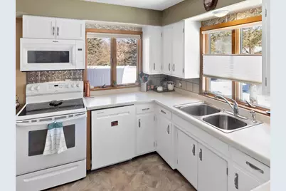 1305 Woodley Street E, Northfield, MN 55057 - Photo 16