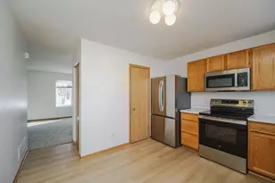 13049 Crimson Clover Ln, Eden Prairie, MN 55347 - Photo 10