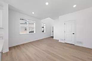 10527 Harbor Ln N, Maple Grove, MN 55369 - Photo 14